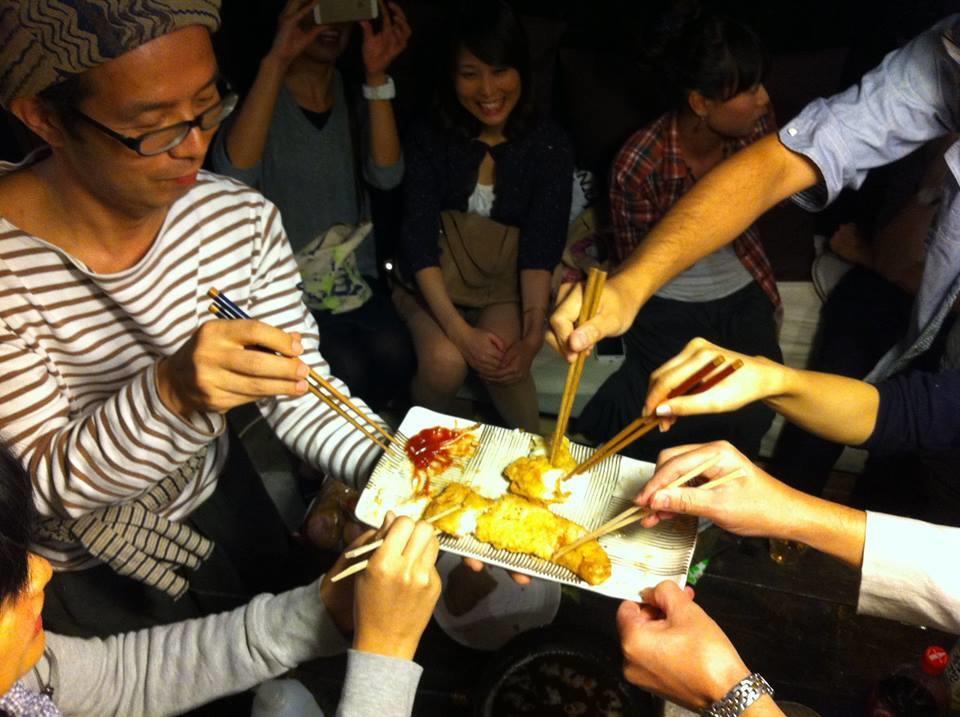Guesthouse Yadocurly Onomichi Bagian luar foto