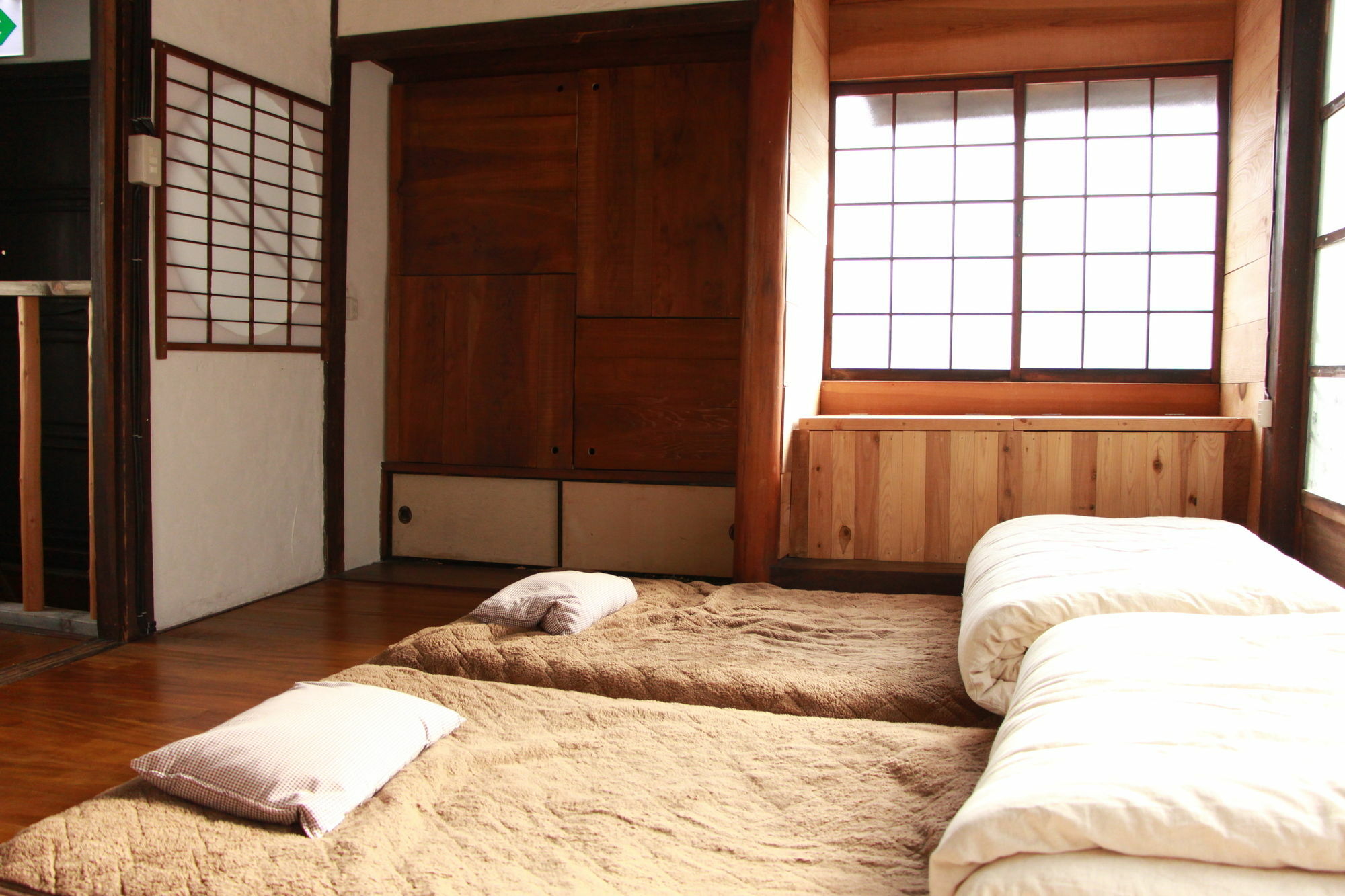 Guesthouse Yadocurly Onomichi Bagian luar foto
